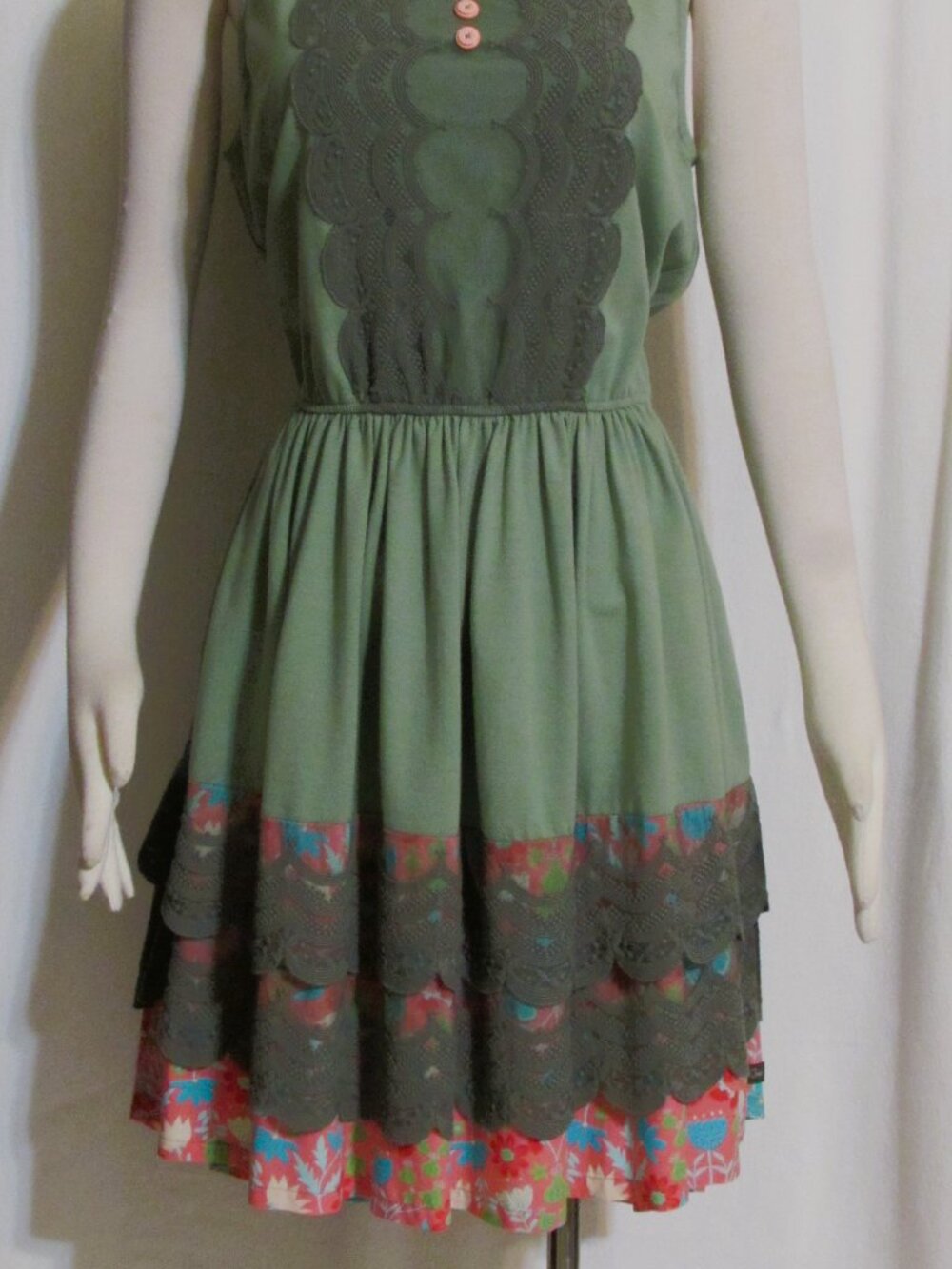 NEW Womens Ladies MATILDA JANE Olive Pink Floral Tiered Knee Dress L Orig $85 - Picture 2 of 10